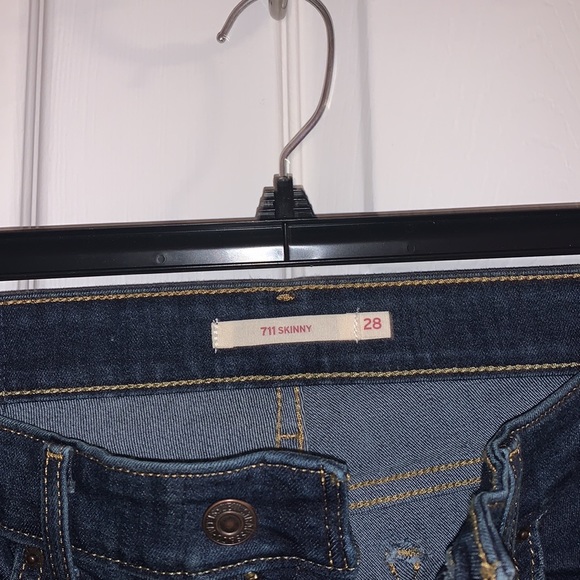 711 Levi’s flare bottom - Picture 3 of 4
